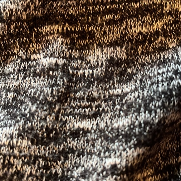 Max studio light weight cowl neck. Xl - Picture 8 of 9